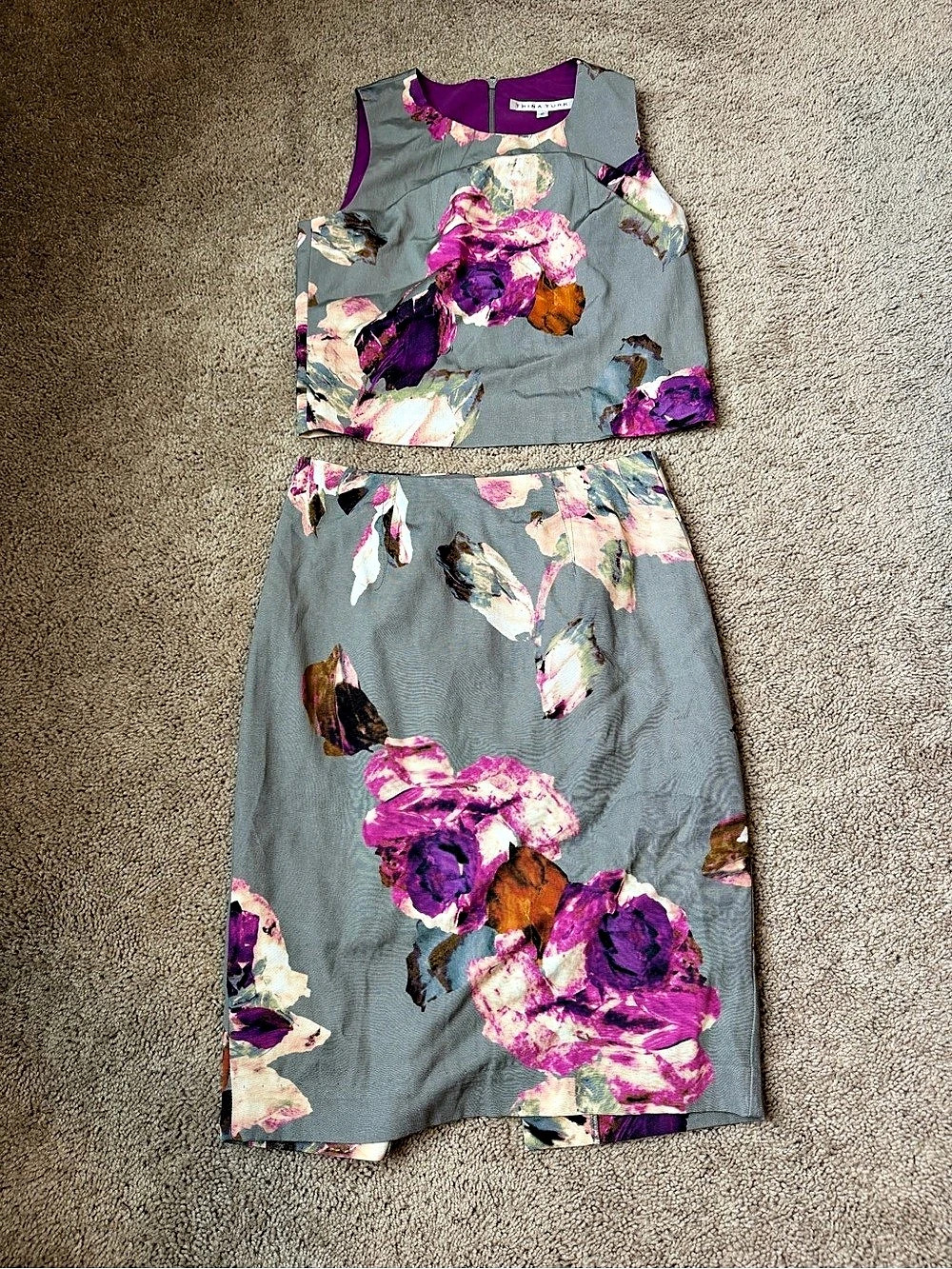 Trina Turk 2-Piece Floral Top & Skirt Set Gray Purple Sleeveless Zip Lined Sz 2